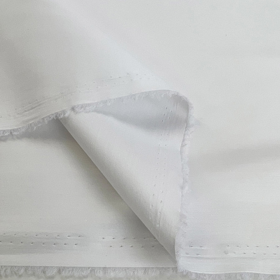 Stretch Lawn White Cotton Elastane Polyamide Fine Woven Shirting Fabric Fold