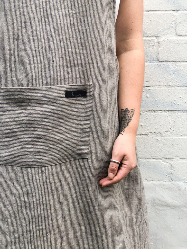 Tessuti Apron Sewing Pattern (One Size)