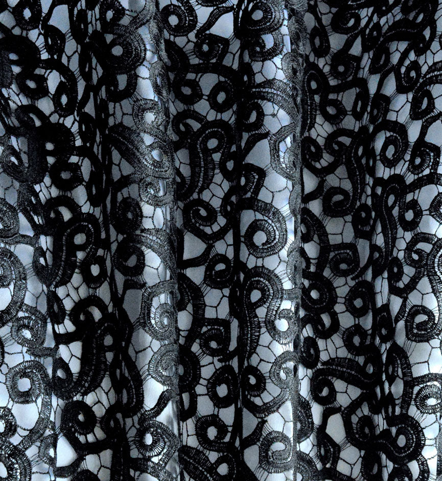 To Party or Not To Party - Guipure