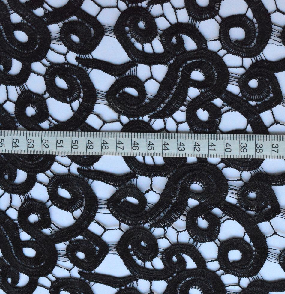 To Party or Not To Party - Guipure