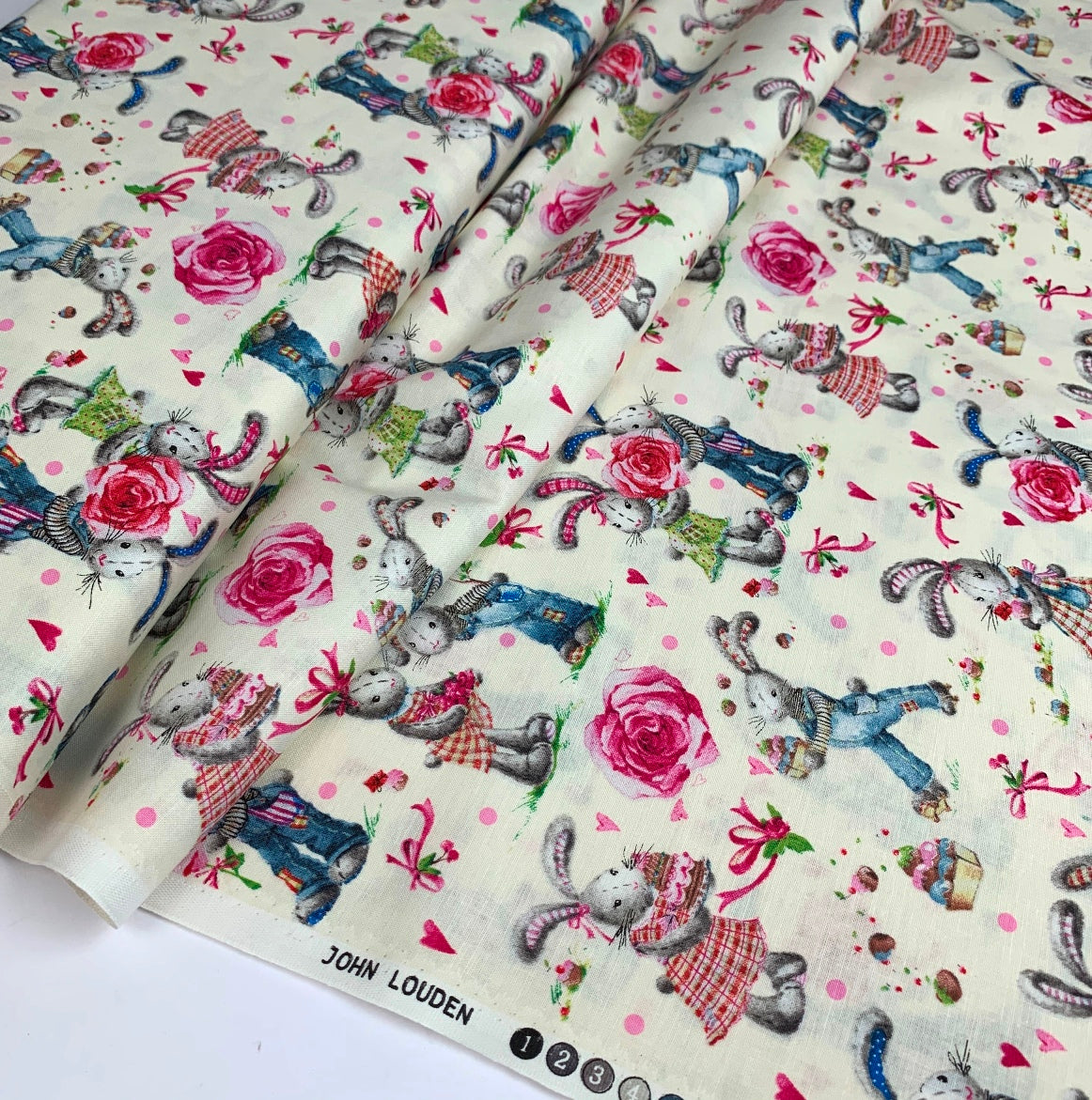 Cotton - Hallmark Bunnies