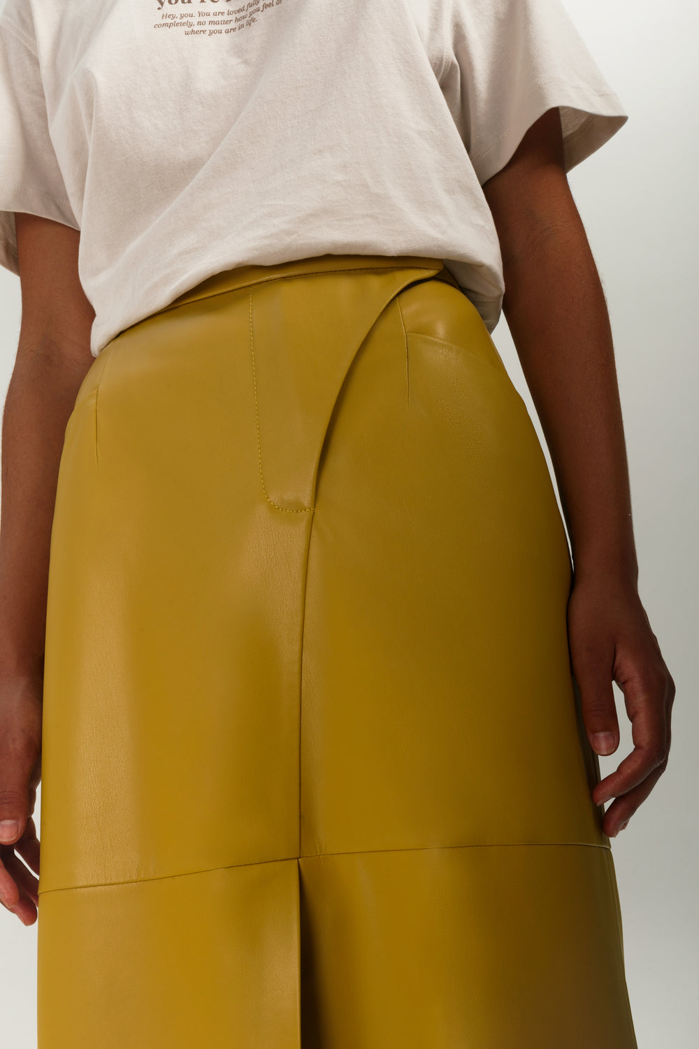 Vikisews - Ilana Skirt Sewing Pattern (UK 6-24)