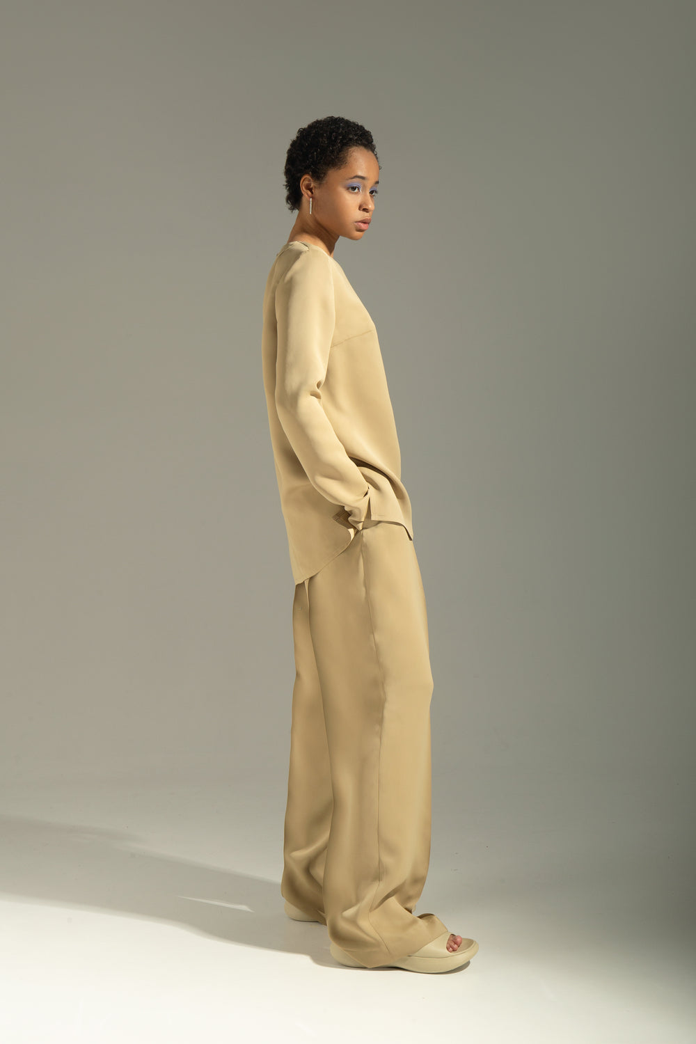 Vikisews - Demi Blouse Sewing Pattern (UK 6-24)