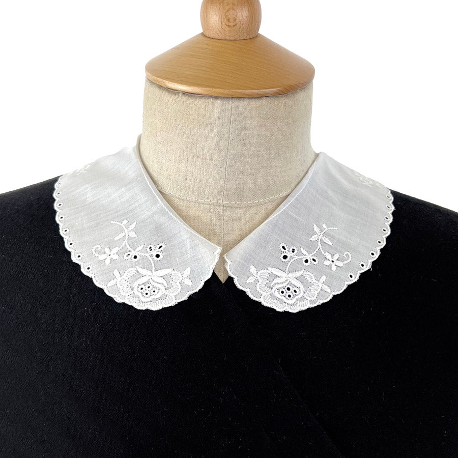 Vintage Floral Embroidered Cotton Collar Sarah White Small 2B9E3Ce3 Cd26 48Ce 95Ef B5C072F003E0