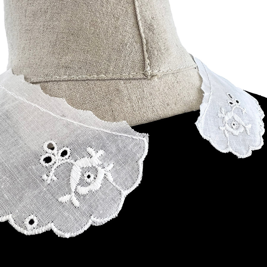 Embroidered Collar - Holly - White