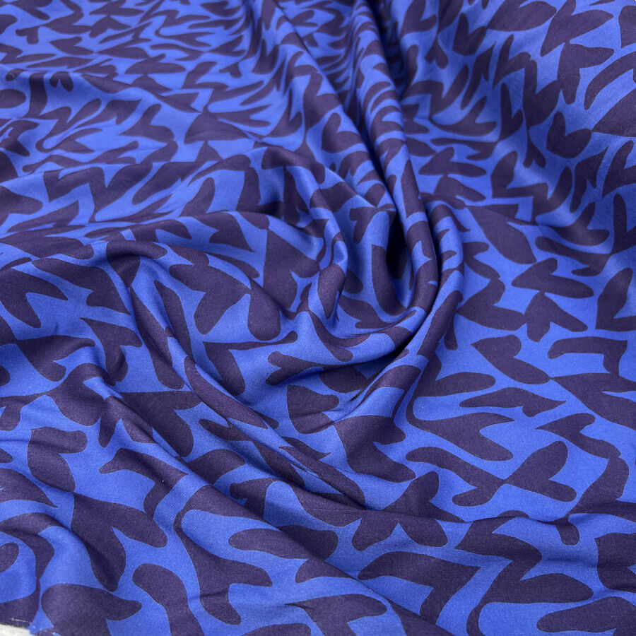 Remnant - Challis - Collage Hearts (0.8m)