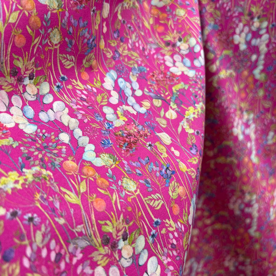 Voyage - Hedgerow Fuchsia Ness Poplin Cotton