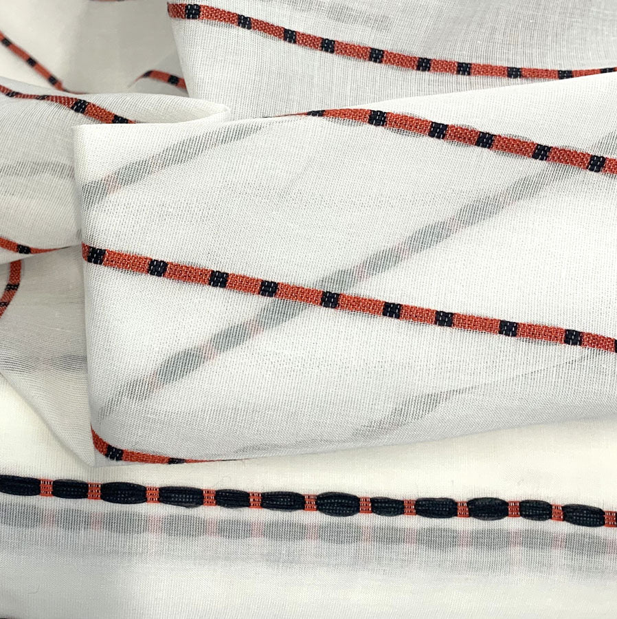 Remnant - What's New Pussycat – Red (2.3m)