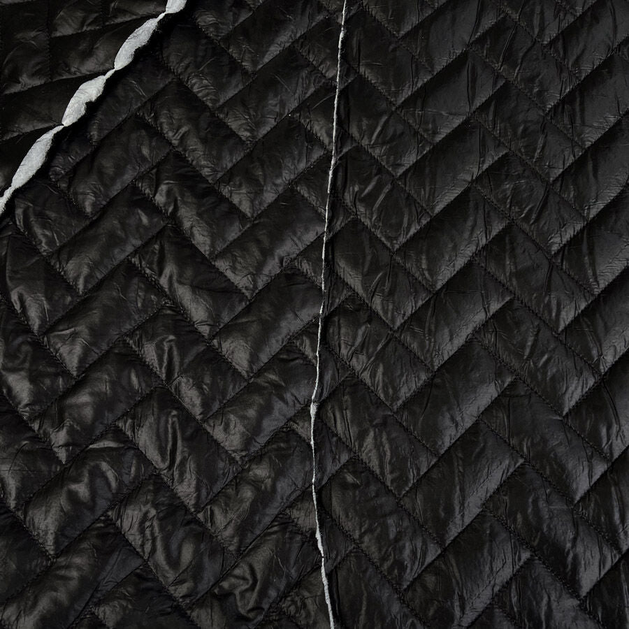 Zig Zag Quilting Black Polyamide Wadded Coating Fabric Cu 51Eb2A90 A9Be 41C4 9E93 428B116E5Bb4