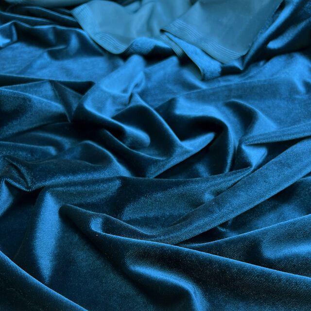 Roxy Stretch Velvet - Peacock