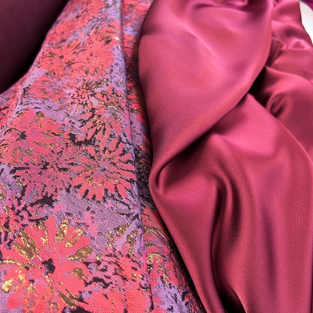 Brocade_Gilded_Floral_mauve_Pink_and_Liquid_Wine
