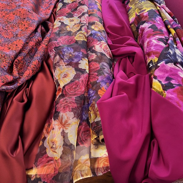 Liquid_Wine_and_brocade_Gilded_Floral_mauve_Pink_Organza_Floral_and_superior_Crepe_amaranth_and_Taffeta_Soft_floral_triple_Crepe_Wine_Satin_Crepe_Gold