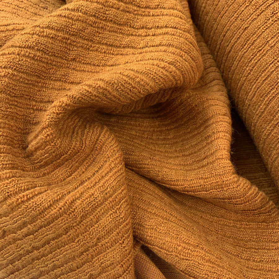 Sweater_Knit_Poly_Wool_Fabric_ochre_close_Up