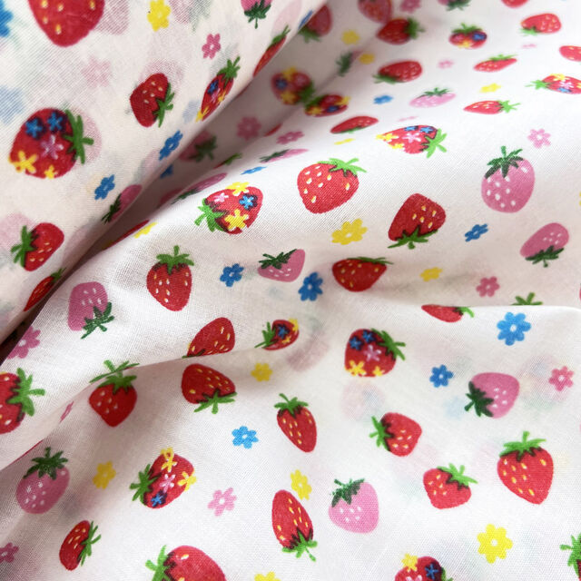 Pretty Polly - Strawberries & Cream