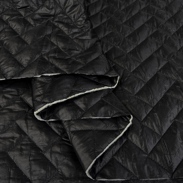 Zig Zag Quilting - Black
