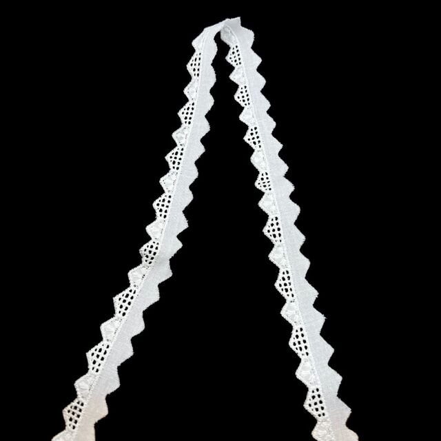 Broderie Anglaise Trim - Nicole