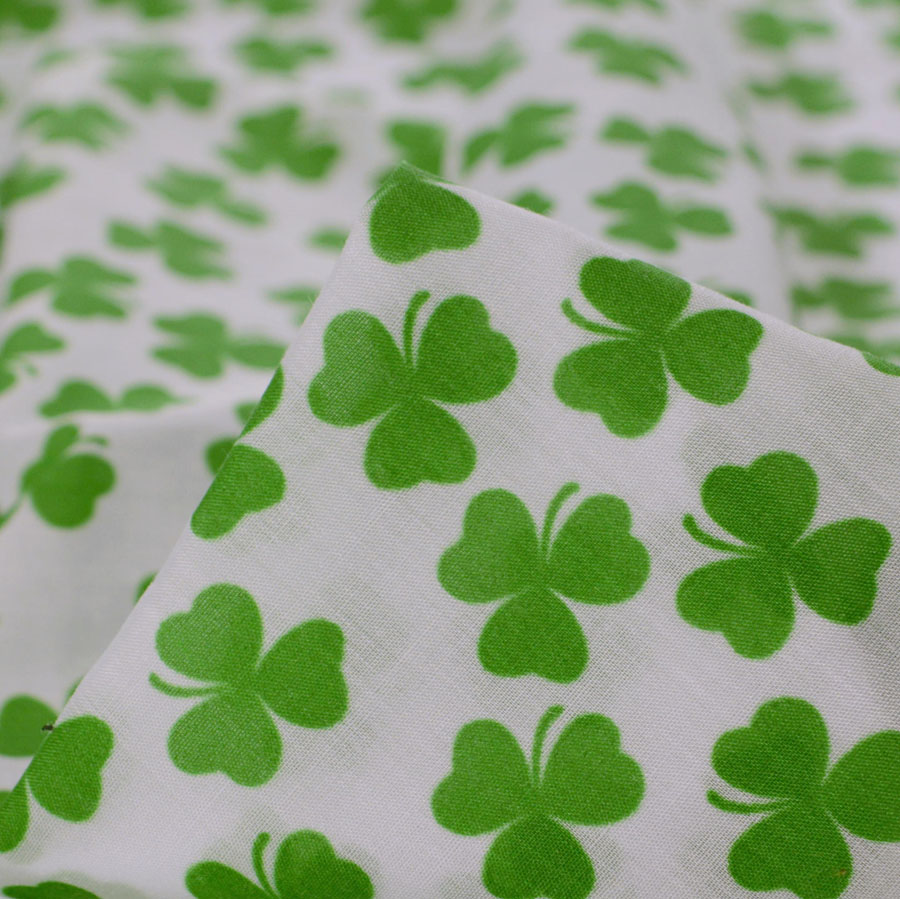 CRAFTY UNIONS Polycotton Fabric LUCKY CLOVER GREEN  Metre REMNANT FQ 