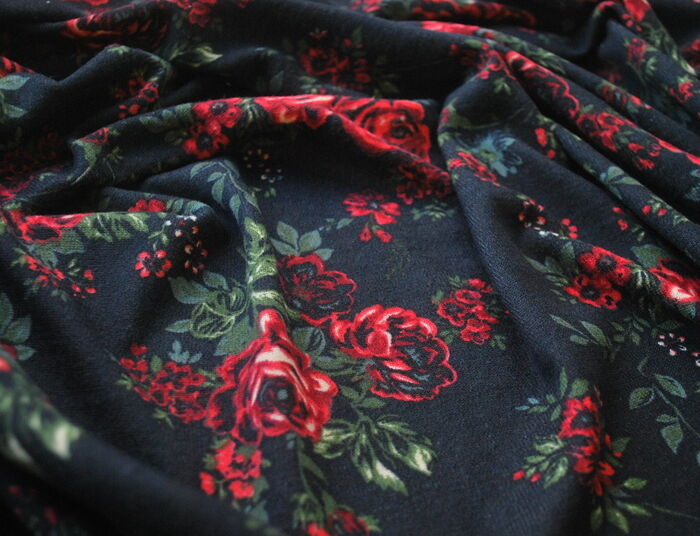 Gypsy Rose - Acrylic and polyester knitted jersey fabric